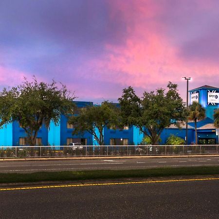Spot X Hotel Tampa - Wesley Chapel By The Red Collection Eksteriør billede