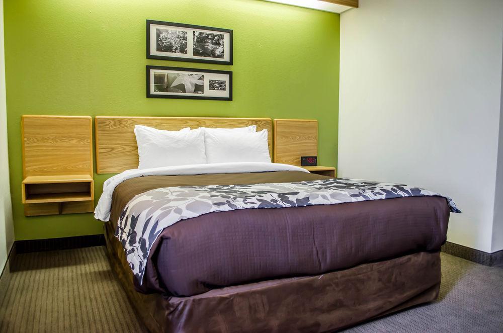 Spot X Hotel Tampa - Wesley Chapel By The Red Collection Eksteriør billede