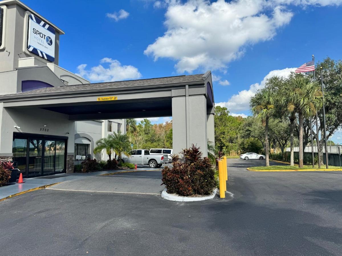 Spot X Hotel Tampa - Wesley Chapel By The Red Collection Eksteriør billede