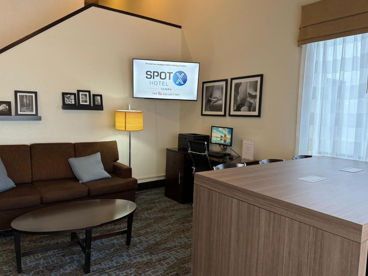 Spot X Hotel Tampa - Wesley Chapel By The Red Collection Eksteriør billede