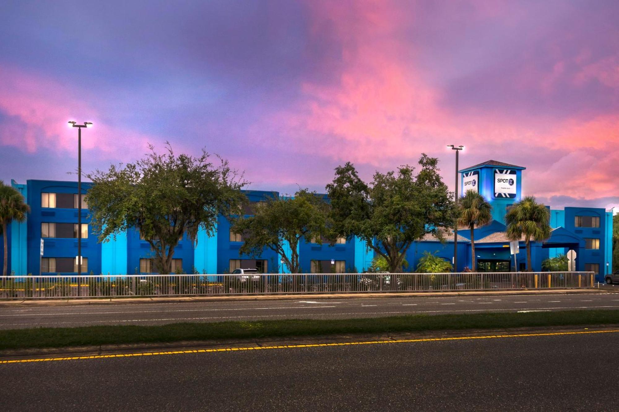 Spot X Hotel Tampa - Wesley Chapel By The Red Collection Eksteriør billede