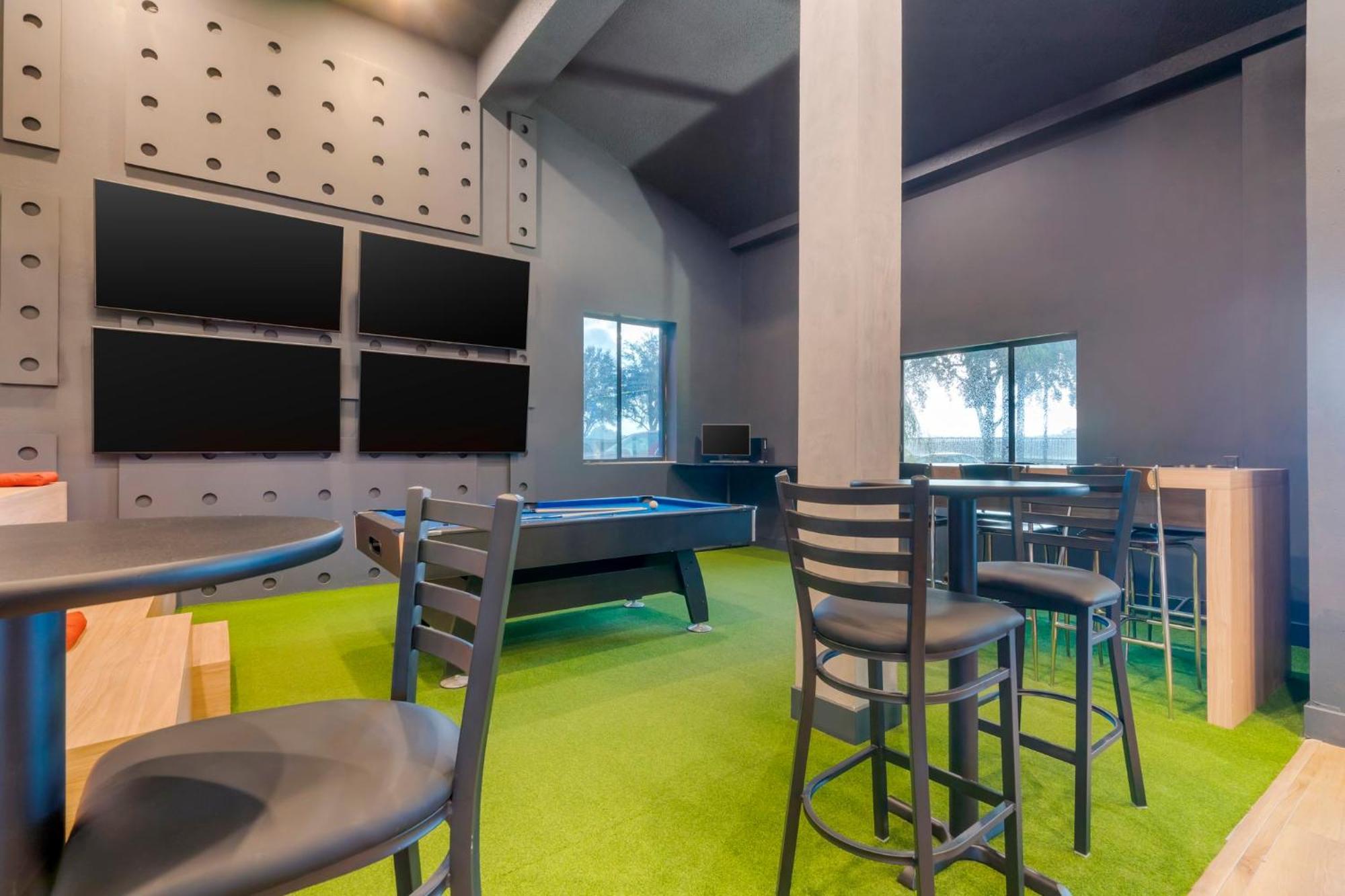 Spot X Hotel Tampa - Wesley Chapel By The Red Collection Eksteriør billede