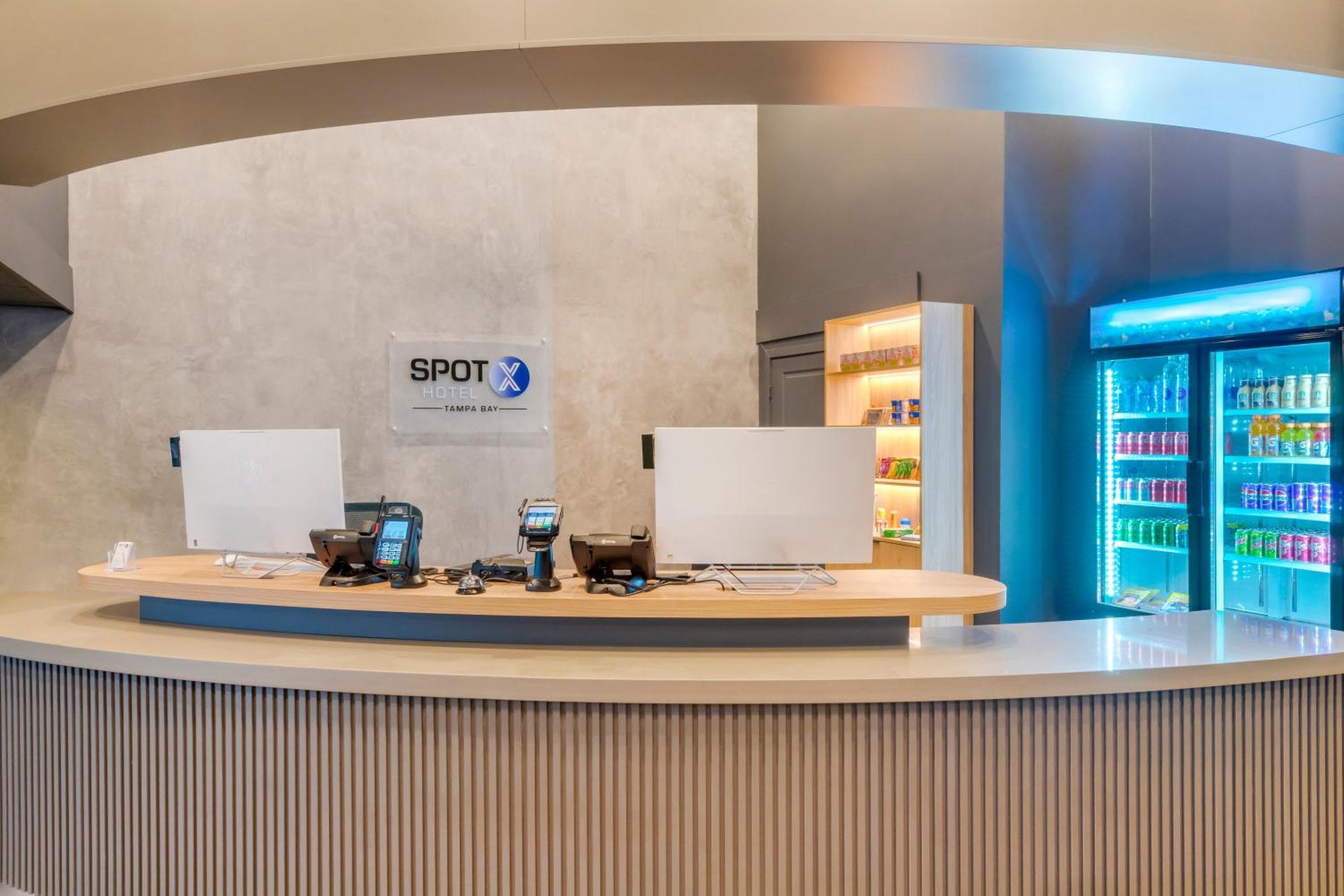 Spot X Hotel Tampa - Wesley Chapel By The Red Collection Eksteriør billede
