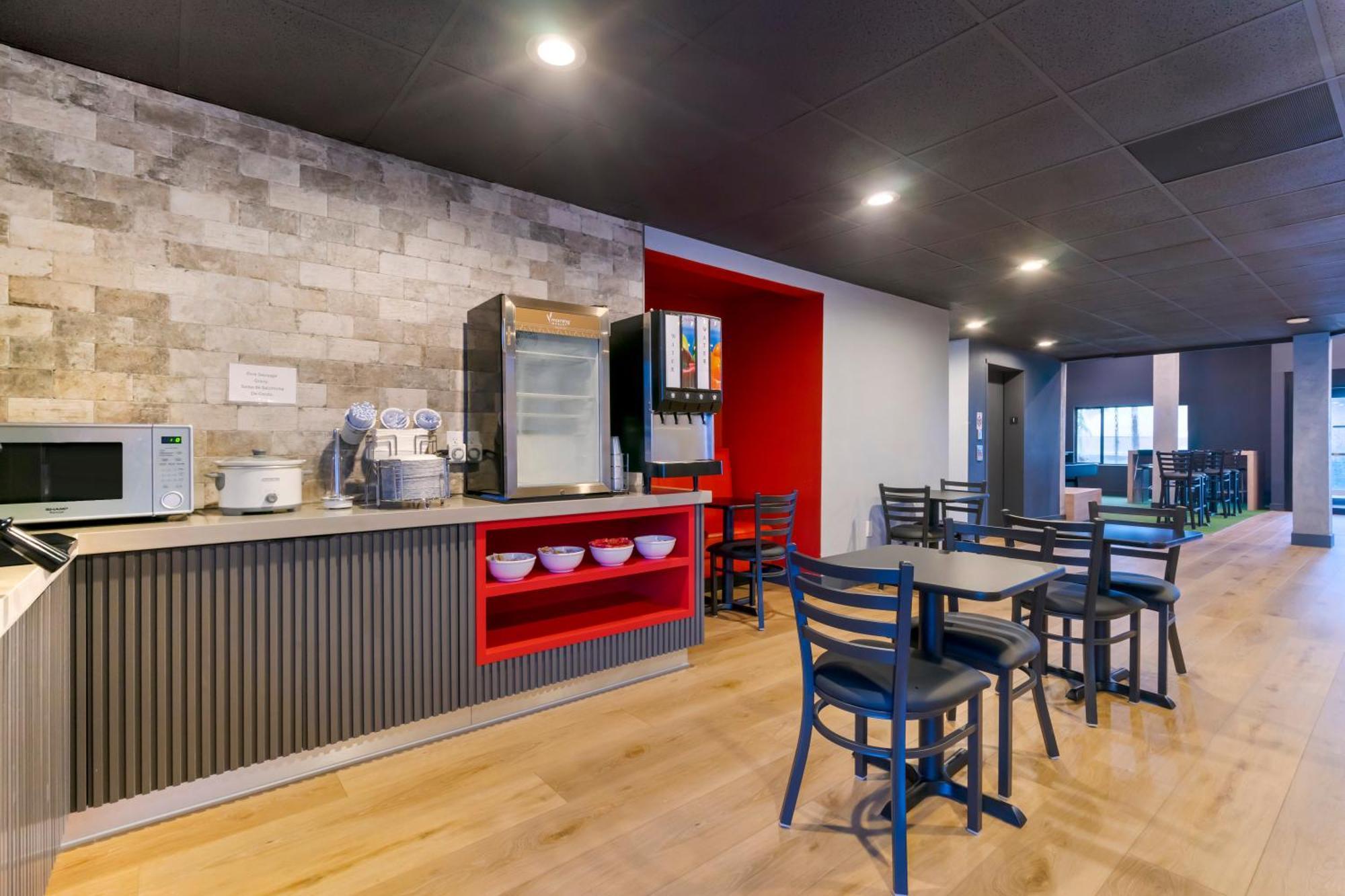 Spot X Hotel Tampa - Wesley Chapel By The Red Collection Eksteriør billede